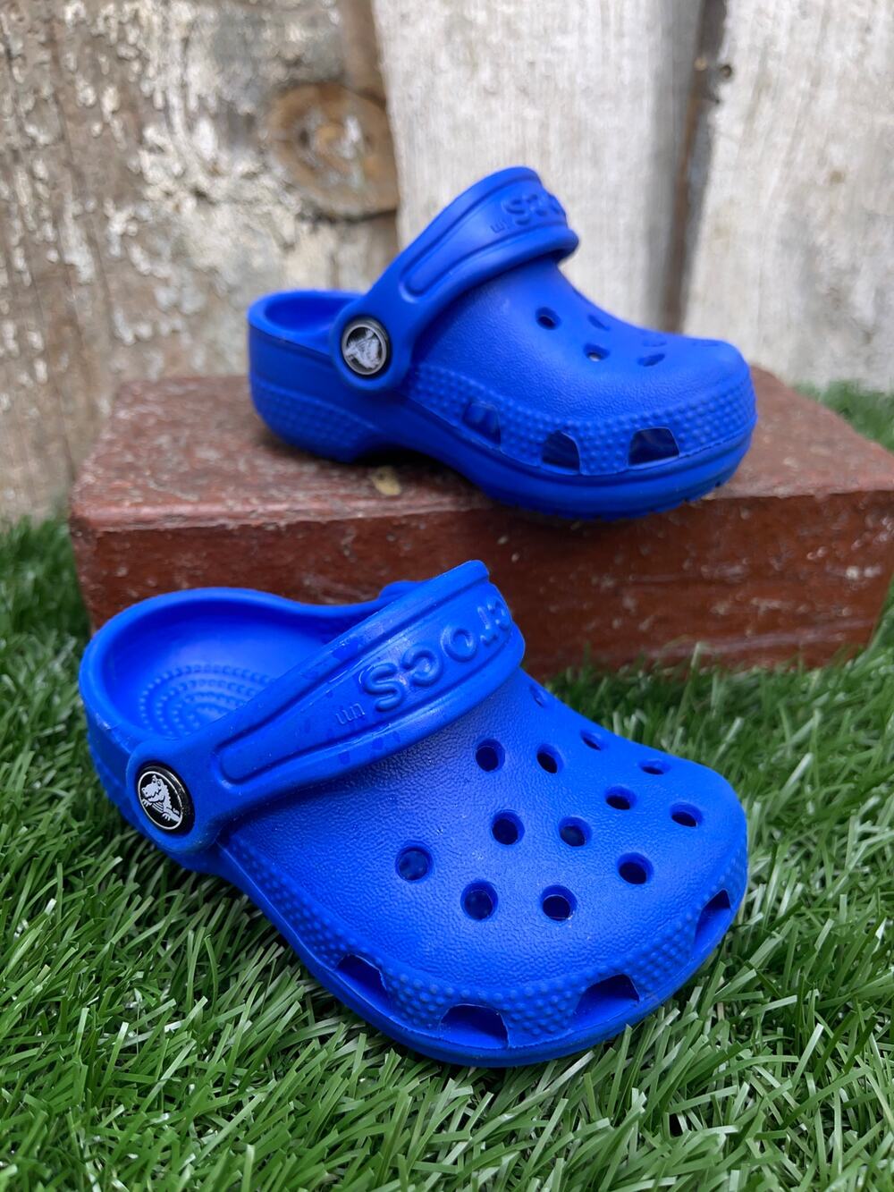 CROCS Classic Blue Toddlers C 2/3 Clogs